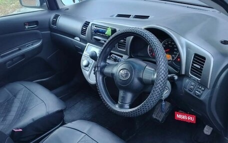 Toyota Wish II, 2005 год, 650 000 рублей, 7 фотография