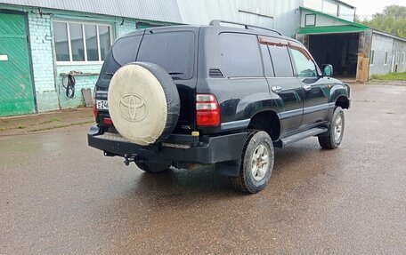 Toyota Land Cruiser 100 рестайлинг 2, 2001 год, 2 100 000 рублей, 4 фотография