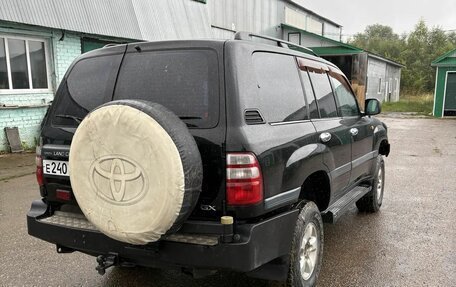 Toyota Land Cruiser 100 рестайлинг 2, 2001 год, 2 100 000 рублей, 8 фотография
