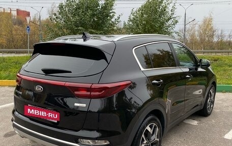 KIA Sportage IV рестайлинг, 2018 год, 2 290 000 рублей, 2 фотография
