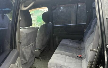 Toyota Land Cruiser 100 рестайлинг 2, 2001 год, 2 100 000 рублей, 16 фотография