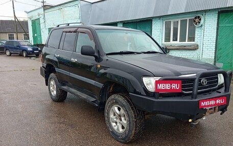 Toyota Land Cruiser 100 рестайлинг 2, 2001 год, 2 100 000 рублей, 3 фотография