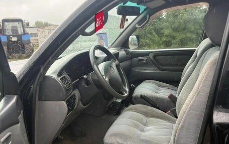 Toyota Land Cruiser 100 рестайлинг 2, 2001 год, 2 100 000 рублей, 10 фотография
