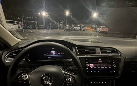 Volkswagen Tiguan II, 2017 год, 2 900 000 рублей, 5 фотография