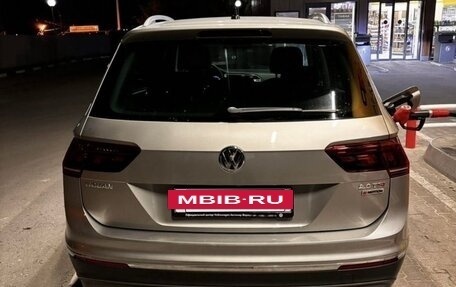 Volkswagen Tiguan II, 2017 год, 2 900 000 рублей, 4 фотография