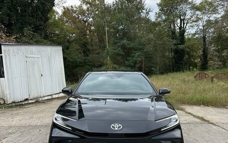 Toyota Camry, 2024 год, 3 350 000 рублей, 8 фотография