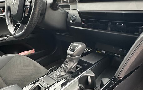 Toyota Camry, 2024 год, 3 350 000 рублей, 22 фотография