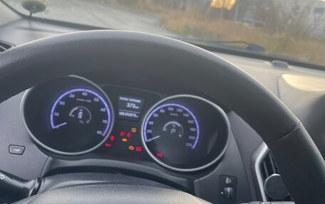 Hyundai ix35 I рестайлинг, 2011 год, 1 150 000 рублей, 24 фотография
