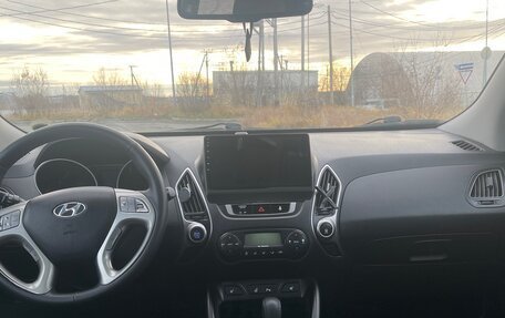 Hyundai ix35 I рестайлинг, 2011 год, 1 150 000 рублей, 30 фотография