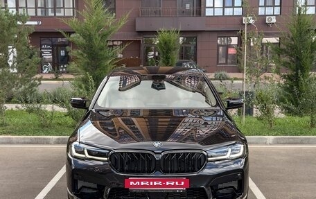 BMW 5 серия, 2018 год, 3 890 000 рублей, 2 фотография