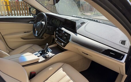 BMW 5 серия, 2018 год, 3 890 000 рублей, 18 фотография