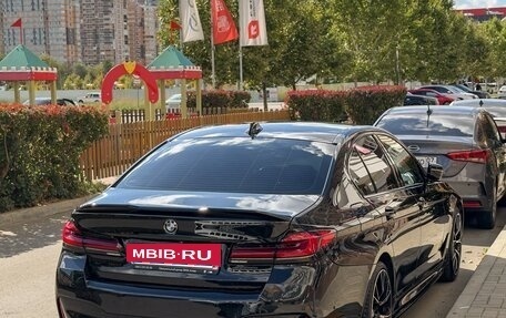 BMW 5 серия, 2018 год, 3 890 000 рублей, 20 фотография
