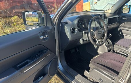 Jeep Liberty (Patriot), 2012 год, 1 100 000 рублей, 6 фотография