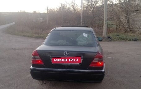 Mercedes-Benz C-Класс, 1996 год, 230 000 рублей, 3 фотография