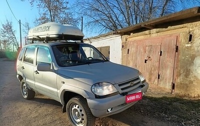 Chevrolet Niva I рестайлинг, 2004 год, 277 700 рублей, 1 фотография
