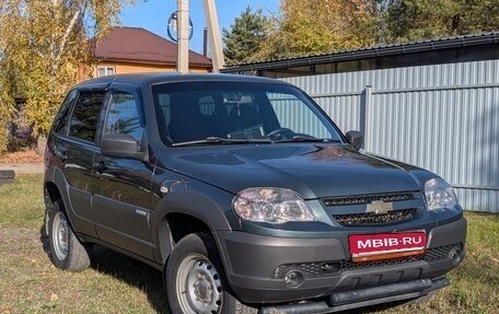Chevrolet Niva I рестайлинг, 2012 год, 550 000 рублей, 1 фотография