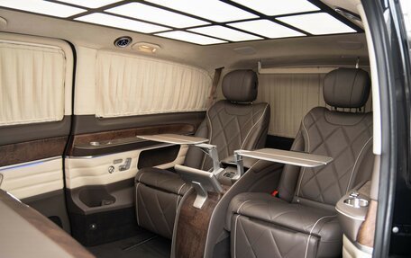 Mercedes-Benz V-Класс, 2021 год, 18 000 000 рублей, 5 фотография