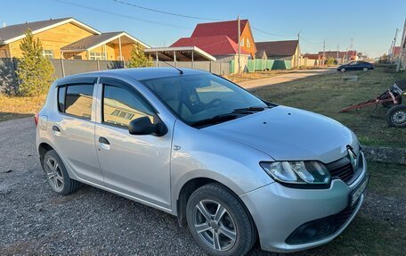 Renault Sandero II рестайлинг, 2014 год, 570 000 рублей, 6 фотография