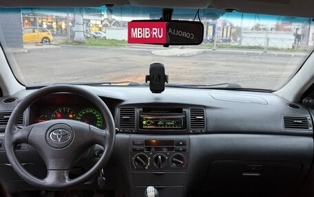 Toyota Corolla, 2004 год, 310 000 рублей, 9 фотография