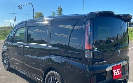 Honda Stepwgn IV рестайлинг, 2016 год, 1 849 000 рублей, 4 фотография