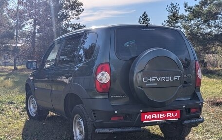 Chevrolet Niva I рестайлинг, 2012 год, 550 000 рублей, 6 фотография