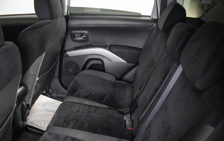 Mitsubishi Outlander III рестайлинг 3, 2011 год, 1 249 000 рублей, 9 фотография