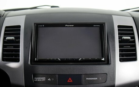 Mitsubishi Outlander III рестайлинг 3, 2011 год, 1 249 000 рублей, 15 фотография