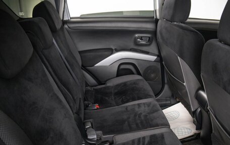 Mitsubishi Outlander III рестайлинг 3, 2011 год, 1 249 000 рублей, 10 фотография
