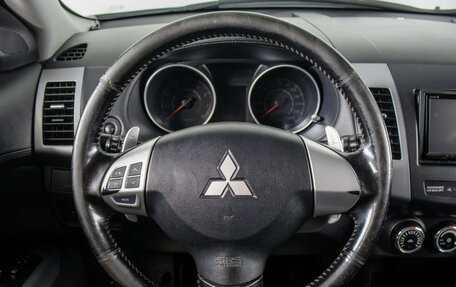 Mitsubishi Outlander III рестайлинг 3, 2011 год, 1 249 000 рублей, 13 фотография