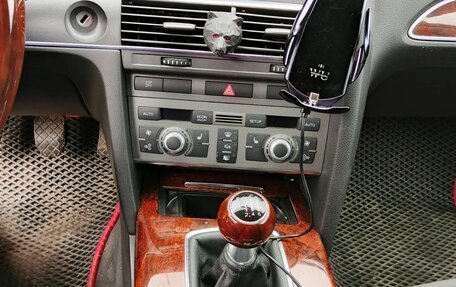 Audi A6, 2004 год, 550 000 рублей, 5 фотография