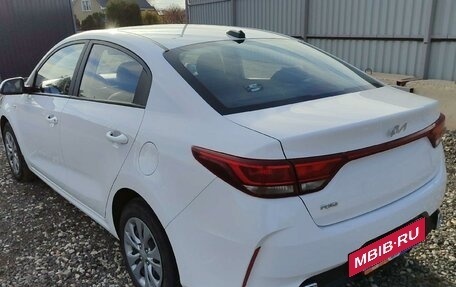 KIA Rio IV, 2021 год, 1 586 000 рублей, 4 фотография