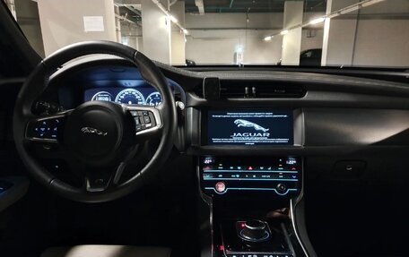 Jaguar XF II, 2017 год, 3 150 000 рублей, 8 фотография