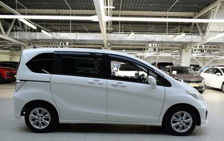 Honda Freed I, 2014 год, 985 000 рублей, 8 фотография