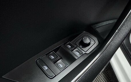 Skoda Karoq I, 2020 год, 2 390 000 рублей, 37 фотография