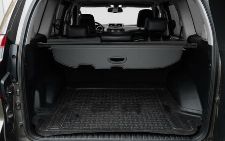 Toyota Land Cruiser Prado 150 рестайлинг, 2015 год, 3 190 000 рублей, 19 фотография