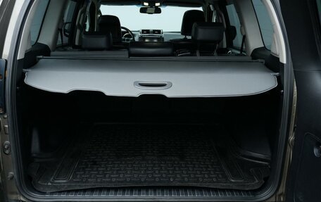 Toyota Land Cruiser Prado 150 рестайлинг, 2015 год, 3 190 000 рублей, 24 фотография