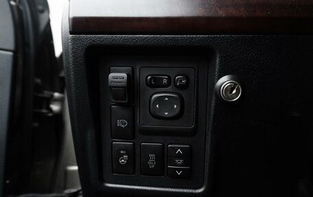 Toyota Land Cruiser Prado 150 рестайлинг, 2015 год, 3 190 000 рублей, 29 фотография