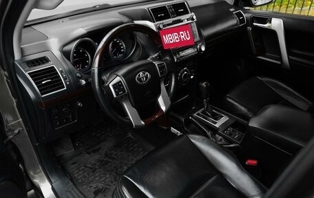 Toyota Land Cruiser Prado 150 рестайлинг, 2015 год, 3 190 000 рублей, 20 фотография