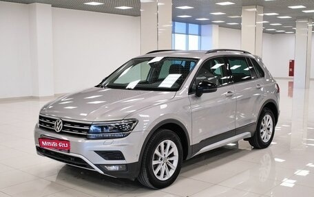 Volkswagen Tiguan II, 2018 год, 2 688 000 рублей, 1 фотография