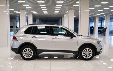 Volkswagen Tiguan II, 2018 год, 2 688 000 рублей, 5 фотография