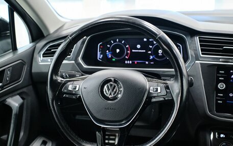 Volkswagen Tiguan II, 2018 год, 2 688 000 рублей, 10 фотография