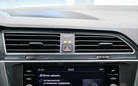 Volkswagen Tiguan II, 2018 год, 2 688 000 рублей, 13 фотография