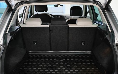 Volkswagen Tiguan II, 2018 год, 2 688 000 рублей, 26 фотография