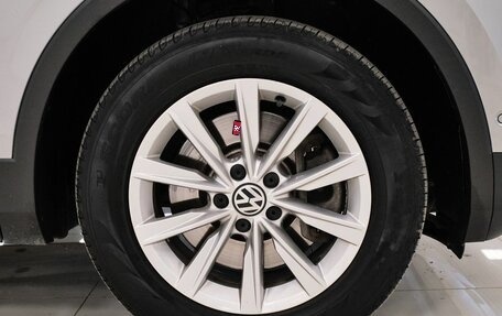 Volkswagen Tiguan II, 2018 год, 2 688 000 рублей, 27 фотография