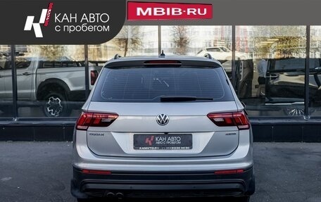 Volkswagen Tiguan II, 2019 год, 2 491 600 рублей, 4 фотография