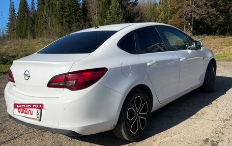 Opel Astra J, 2013 год, 850 000 рублей, 8 фотография