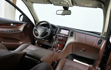 Infiniti QX50 I рестайлинг, 2015 год, 1 615 000 рублей, 6 фотография