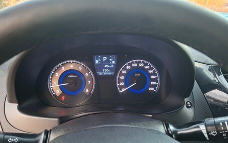 Hyundai Solaris II рестайлинг, 2015 год, 950 000 рублей, 10 фотография