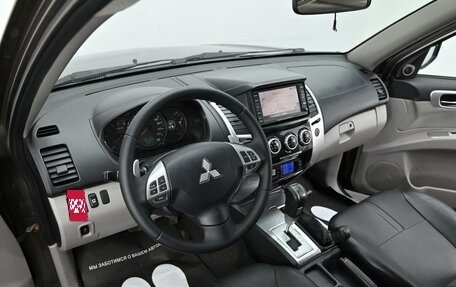 Mitsubishi Pajero Sport II рестайлинг, 2012 год, 1 335 000 рублей, 5 фотография