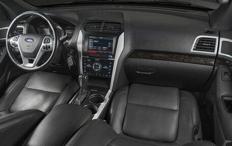 Ford Explorer V рестайлинг, 2011 год, 1 799 000 рублей, 10 фотография